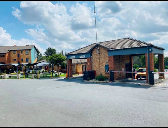 2 BEDROOM PROPERTY TO RENT IN NOORDWYK